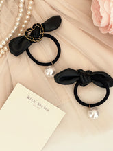 Load image into Gallery viewer, Black Leather with Heart / 2types /Single item