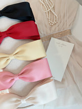 Load image into Gallery viewer, Amor Hairband