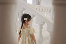 Load image into Gallery viewer, White Leather Flower / Single Item