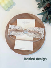 Load image into Gallery viewer, Romantic Flower Headband