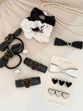 Load image into Gallery viewer, Black Leather with Heart / 2types /Single item