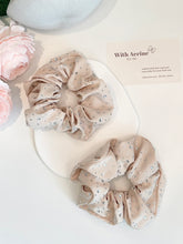 Load image into Gallery viewer, Cubic Shiny Scrunchie / Single Item