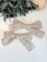 Load image into Gallery viewer, Linen Big Bow / French Clip / Single Item