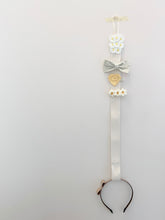Load image into Gallery viewer, Daisy hairpin holder