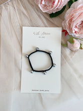 Load image into Gallery viewer, Grey Pearl Hair Tie
