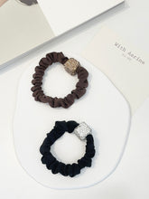 Load image into Gallery viewer, Cubic Scrunchie / Single Item