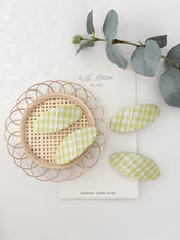 Load image into Gallery viewer, Lime Snap Clip/ Single Item