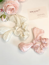 Load image into Gallery viewer, Silky Bow Scrunchie / Single Item