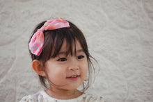 Load image into Gallery viewer, Lua  Hair Clip / Single Item