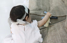 Load image into Gallery viewer, White Wedding Headband