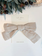 Load image into Gallery viewer, Linen Big Bow / French Clip / Single Item