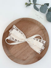 Load image into Gallery viewer, Princess Lace Headband