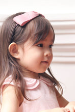 Load image into Gallery viewer, Rose hairband