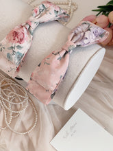 Load image into Gallery viewer, Romantic Flower Hairband