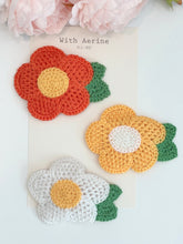 Load image into Gallery viewer, Knit Flower Snap Clip / Single Item