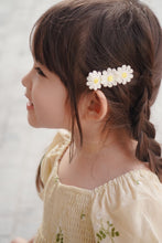 Load image into Gallery viewer, Daisy Hair Clip / Single item