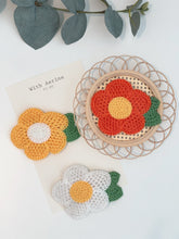 Load image into Gallery viewer, Knit Flower Snap Clip / Single Item