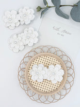 Load image into Gallery viewer, White Leather Flower / Single Item