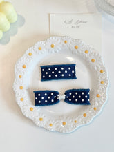 Load image into Gallery viewer, Dot dot navy / Single Item