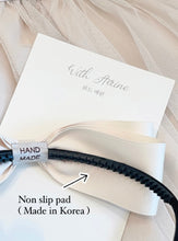 Load image into Gallery viewer, Rose hairband