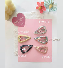 Load image into Gallery viewer, Heart Snap Clips / Single Item