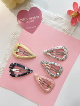 Load image into Gallery viewer, Heart Snap Clips / Single Item
