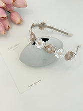 Load image into Gallery viewer, Emily Hairband