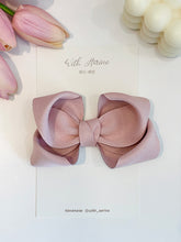 Load image into Gallery viewer, Hannah Volume Ribbon