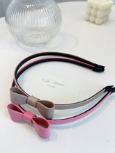 Load image into Gallery viewer, Leather Bow Hairband