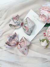 Load image into Gallery viewer, Romantic Flower Volume Ribbon / Single Item
