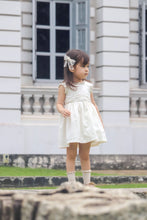 Load image into Gallery viewer, Lace Longtail Bow
