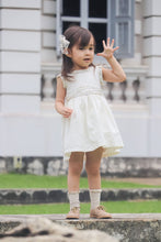 Load image into Gallery viewer, Lace Longtail Bow
