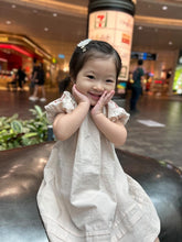 Load image into Gallery viewer, Heart Love
