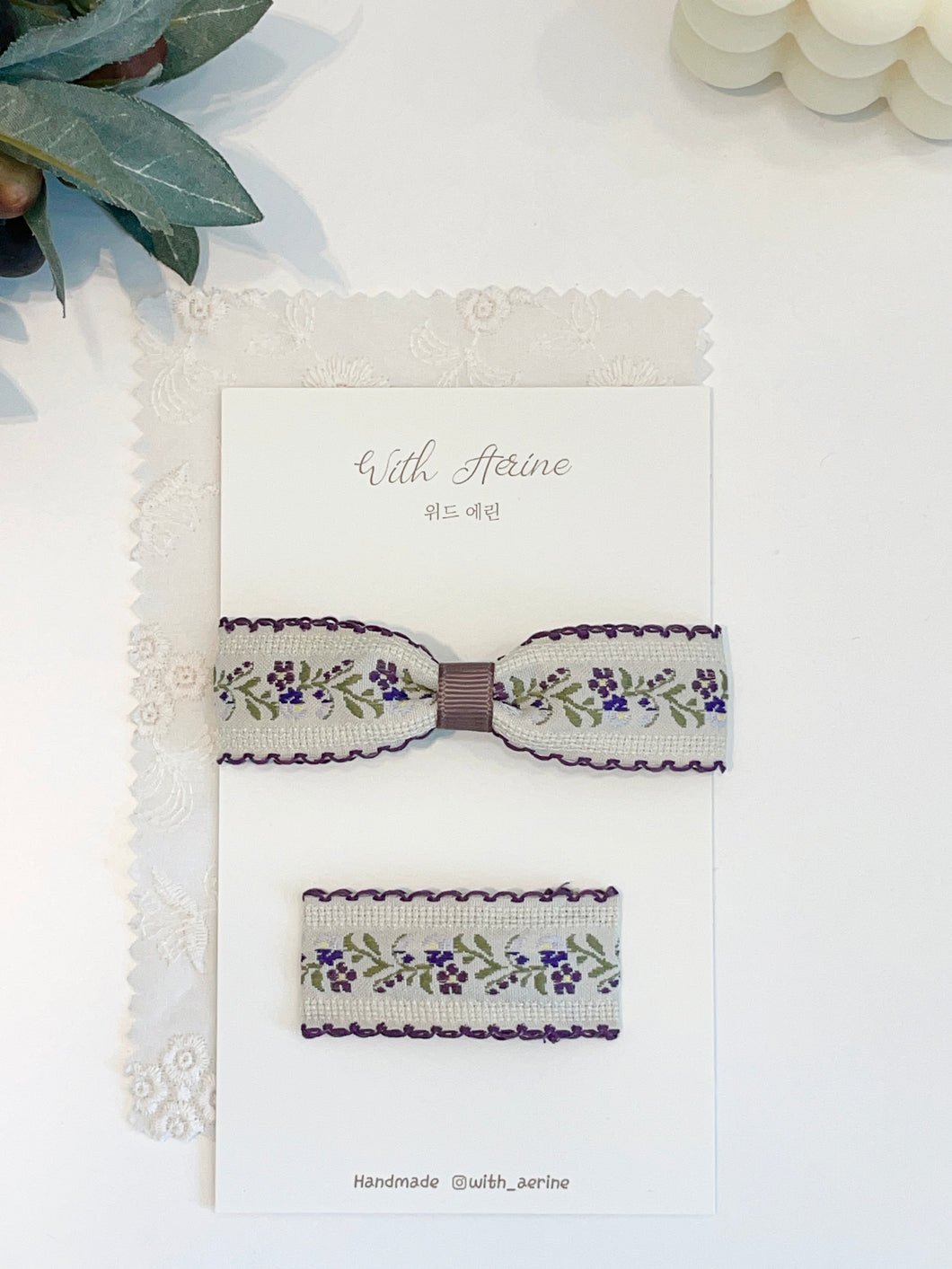 Scarlet Hair Clip / Single Item